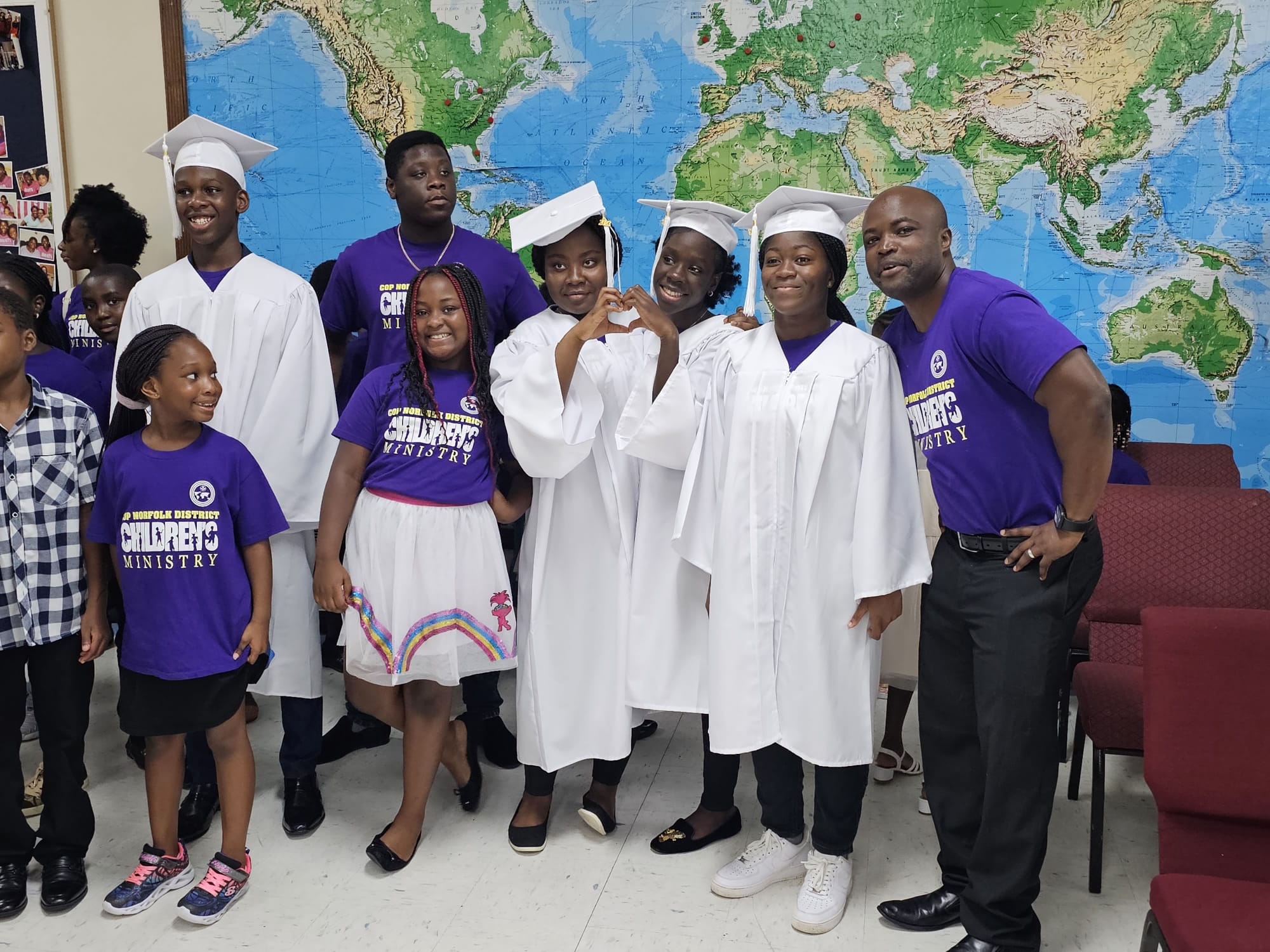 Children's Ministry graduates and leaders